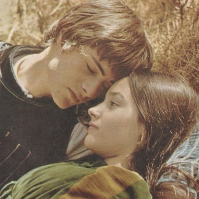 ibuprofenjuliet's profile picture. these violent delights have violent ends