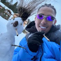 yan (@glockzreyli) 's Twitter Profile