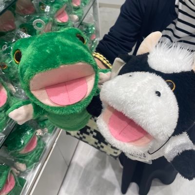 浅く狭いオタク。成人済みです。お取引はスムーズなやりとりできる方希望。周辺B済