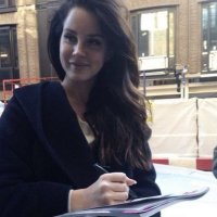 ℰ.⋆。˚*ੈ ☀︎⋆˚。⋆˚ (@honeymoann) 's Twitter Profile