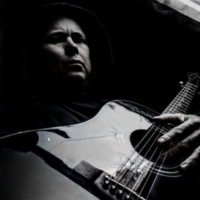 x6toosix's profile picture. 👁️‍🗨️