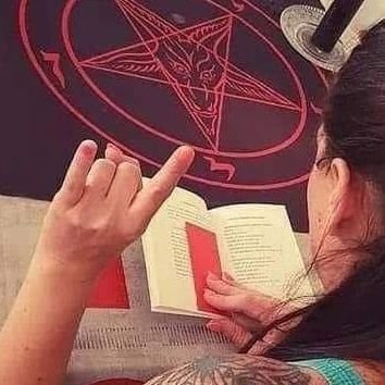 🔯Follow the light 💡
✡️Keep calm and follow the brotherhood now world 🔺