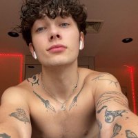 Thomas (@thomas331534280) 's Twitter Profile