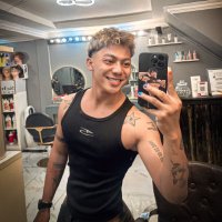 Bee tattoo boy (bottom) (@beebottom1) 's Twitter Profile Photo