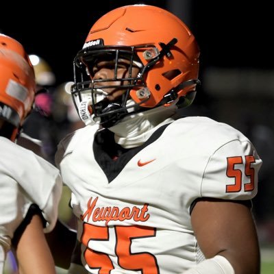 Brick wall in the trenches 🧱 | 6’0 | 265 | Newport High School O-Line | Class of 2026 | GPA: 3.0| Built to protect, born to lead 💪 |