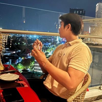 kentutberdaahak's profile picture. Ingatlah kalian hanya butiran debu di langit semesta yang maha luas ini