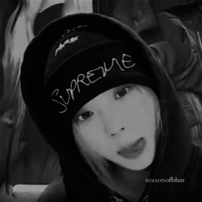 frozenthein's profile picture. here to read aus📓