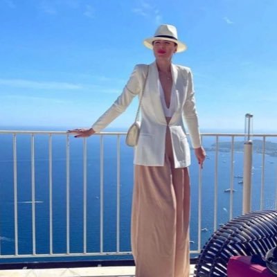 I'm a caring and honest lady I'm a billionaire I came from a wealthy family I came here to help the poor in any situation.