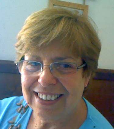 MiradaLejana's profile picture. Brasileña viviendo en Chile. Fui secretaria y arqueóloga.  Pero si realmente me quisiera describir diria: SOY UNA MUJER FELIZ.