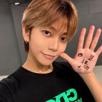 チェン 🐼 (@chenyathediva) 's Twitter Profile