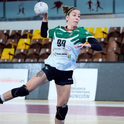 JUGADORA DE BALONMANO. ENFERMERA DE PROFESIÓN Y CORAZÓN. RISAS COMO FORMA DE VIDA. SIEMPRE CON MI GENTE -- ZULO GIRL