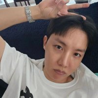 JHOPE (@jhopeeee31r) 's Twitter Profile