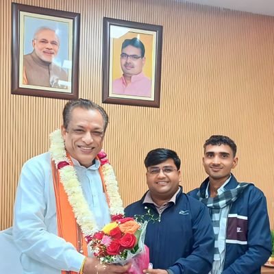 AJAYMEE96151081's profile picture. Students