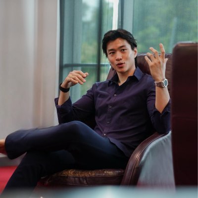 LimJunji's profile picture. Entrepreneur | Scaling  CEO @scalexponential | xix | mou Educating how AI transforms business | IG marketer