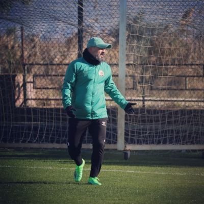 🇺🇦 Menemen FK 🇺🇦
👨🎓Kocaeli Üniversitesi Beden Eğitimi ve Spor Yüksekokulu / Antrenörlük Eğitimi
⚽️UEFA A 🎗 Maç ve Performans Analizi