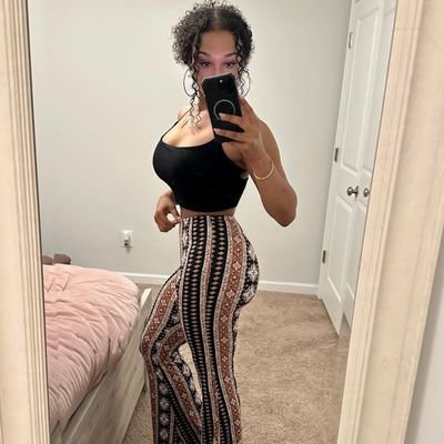 HannahGarl84452's profile picture. 