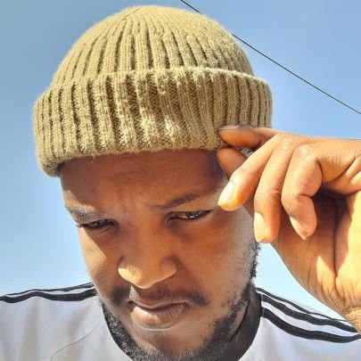 Univen alumni| BSc Agric (animal science)(hons)| Soccer fanatic|Pirates,Chelsea and Barca fan|Megacy| aspiring millionaire