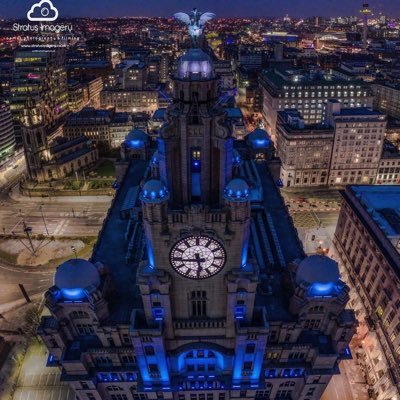 Supports the SENIOR CLUB IN THE CITY EVERTON FOOTBALL CLUB father to 4 kids that keep me busy, wife that keeps me busy, 4 frenchies that keep me busy.