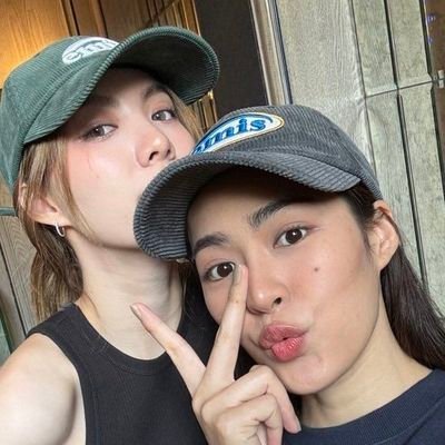 ˚🍒∘˙ร๊ากกหลิงออม ..🍳🐣.. / @ormmormm @linglingsirilak #หลิงออม #lingorm 🦮☘♥️