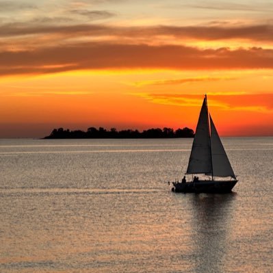 CannabiCass's profile picture. 🍀🌴☘️