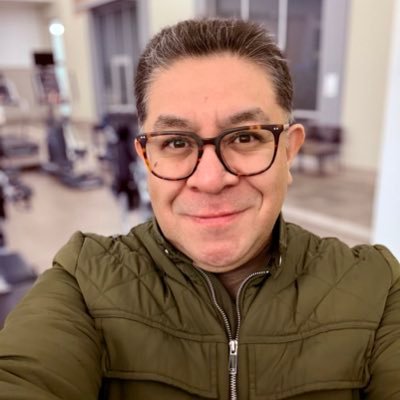 30+ años en el entretenimiento en español. 🎬✨ Creador del movimiento que transforma: #SoloPonteChingón 🚀💥✨ Reflexiones, motivación y más.