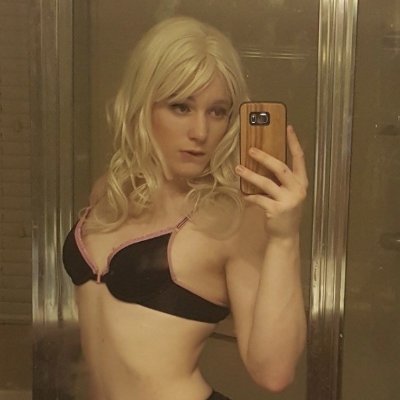 Sharing the beauty of crossdressers.
All pictures are from the web, please DM for removal.