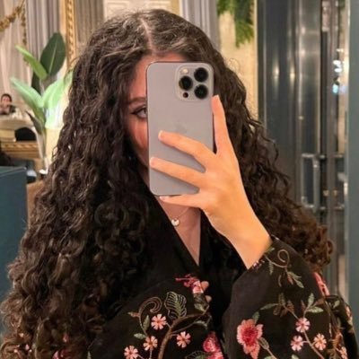 mfhd813506's profile picture. 