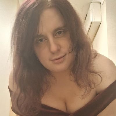 Cosmo, ⚢/🏳️⚧️, Artist, F1, Chemist, Railways, Pikmin
22, Queer AF, Hot Transbian and Disaster Whore
Former Swansea Uni LGBTsoc president🏳️🌈
HRT:19/07/23