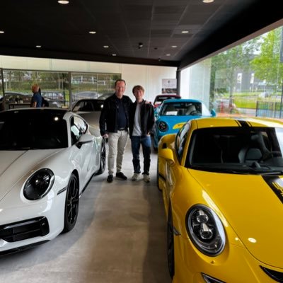 PatrickOrriens's profile picture. Family | Gasoline | Limoncello | Earring | Roadtrip Achterhoek | Porsche | Italy | Radar Love | USA https://t.co/jj6hHctQQ1 #komjoenittie