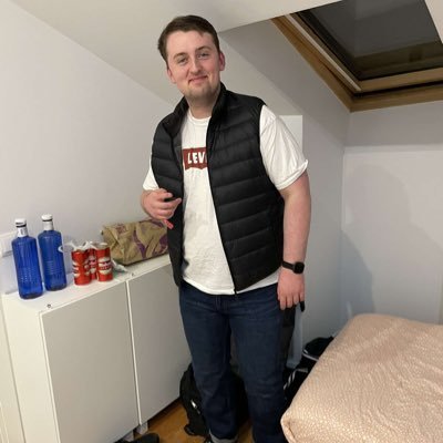 LorcanSharry's profile picture. Lorcan mac Searraigh
#MUFC
#GlazersOut