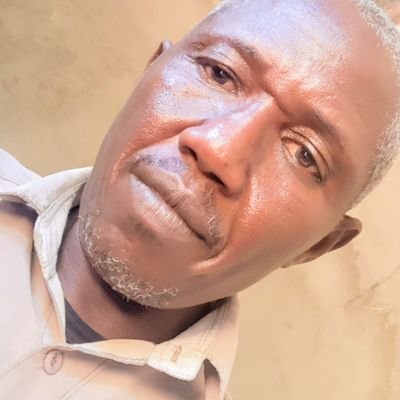 JuliusChesawach's profile picture. Education consultant