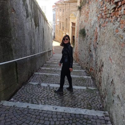 and_paix's profile picture. Diseño digital 💻 | Professeur d'Espagnol comme langue étrangère 👩🏽‍🏫 | Liberal minarquista💛🐍