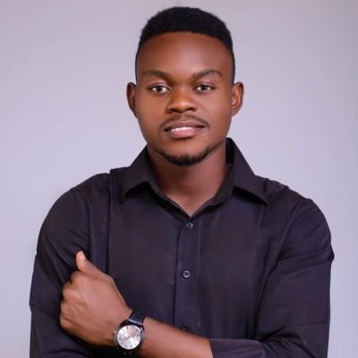 I am the most talented human on earth! || A UX/UI designer || A renowned Musician || Building @mus_fuoco