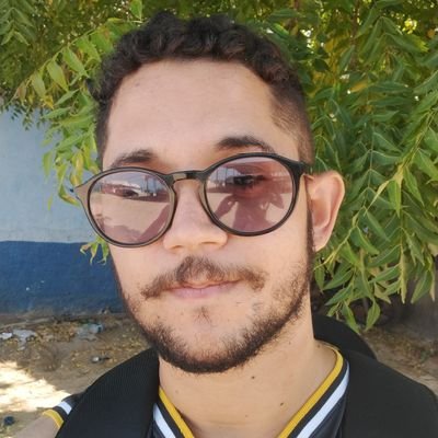 Psicólogo, amante de livros, séries & música pop nas hrs vagas.