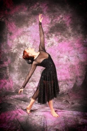 ART OF DANCE ACADEMY! PREMIER CHILDREN'S DANCE STUDIO!
Director: Monique Vermont, formerly NYC Ballet and child actress as Amaryllis in The Music Man. (IMDb)_