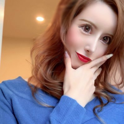 【心理学で仕事も恋愛も100%加速!】 28歳👱🏻♀️心理学に興味を持つ→毎日その深さに激ハマり中❤️🔥📕心理学を通して誰かの役に立てる情報を発信📡人々がより前向きに生きるお手伝い😌🤲🏻
