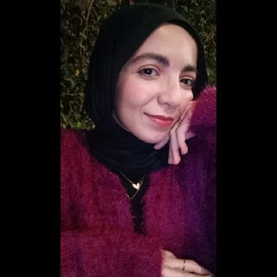 ObayaYasmeen's profile picture. multilayered