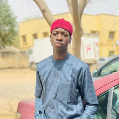 Samaila0700's profile picture. fan