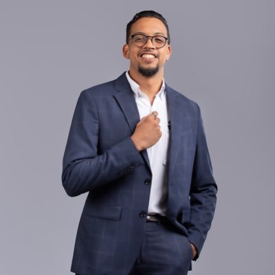 Lic. Negocios Internacionales. Estrategia Digital, Marketing y Emprendimiento, Founder @lineglobaldom | https://t.co/dyWIV5GgqE