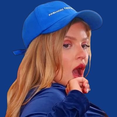 Your #1 best chart source about the Brazilian singer & songwriter, Luísa Sonza | Fan Account