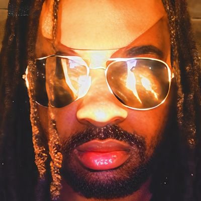 DevinHughe6280's profile picture. Brand new account taken away at 900 but I'm back and better than ever.

Content creator

YouTuber 

TikToker