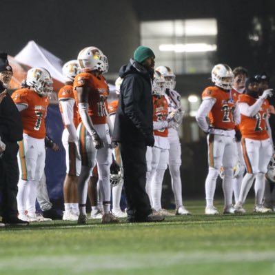 Coach at @FDouglassFB | 2022 5A State Champions (KY) | Georgetown Tigers alum #LL3