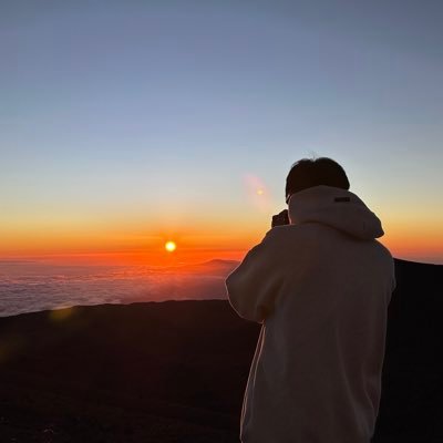 BTC长期持有者|分析师 体育赛事预测 🏂高山滑雪爱好者 🎾网球3.5选手 🎹古典钢琴艺术家 (artist dipolma文凭)