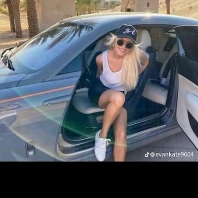I'm a caring and honest woman,I came from a wealth family to help poor people and disability 💯
