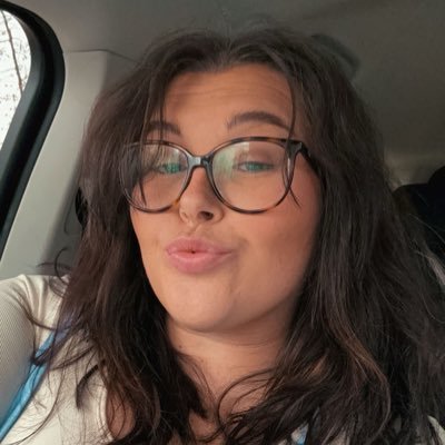 _emmagracee's profile picture. 25. tennessee