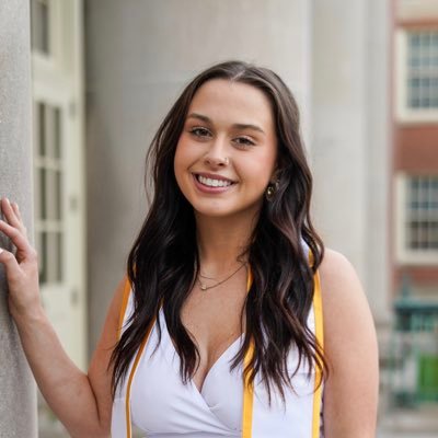 kelseysheerinn's profile picture. 