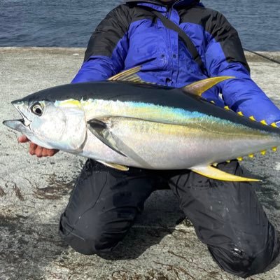 東京の離島全部行った大学生アングラーです!島での釣りが大好きで1〜2ヶ月に1回のペースで離島に釣りしに行ってます!