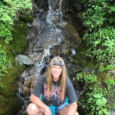 I am MAGA! AND an American patriot!! Happily married 🥰 Please NO DMs