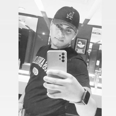 JuanGarciaa123's profile picture. El sol brilla para todos...☀️😈😎