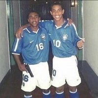 _reyessantos_ (@kelvinlenin5) 's Twitter Profile